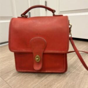 Vintage coach Elegant Red Leather Handbag